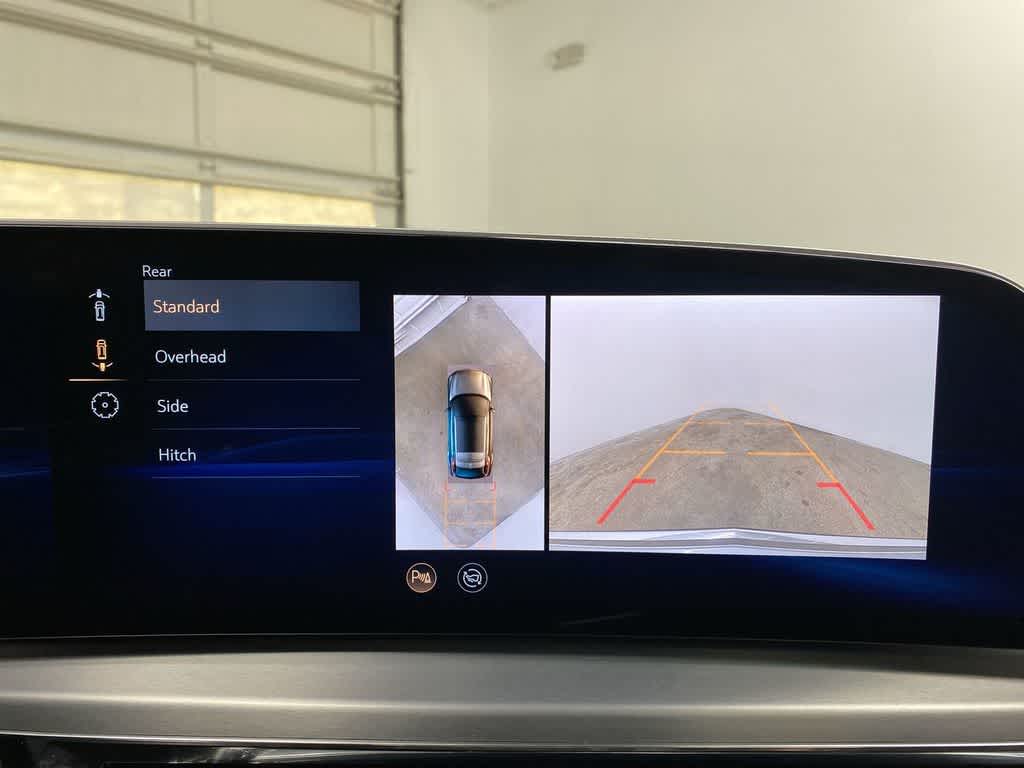 Thumbnail: 2024 Cadillac Lyriq - 25