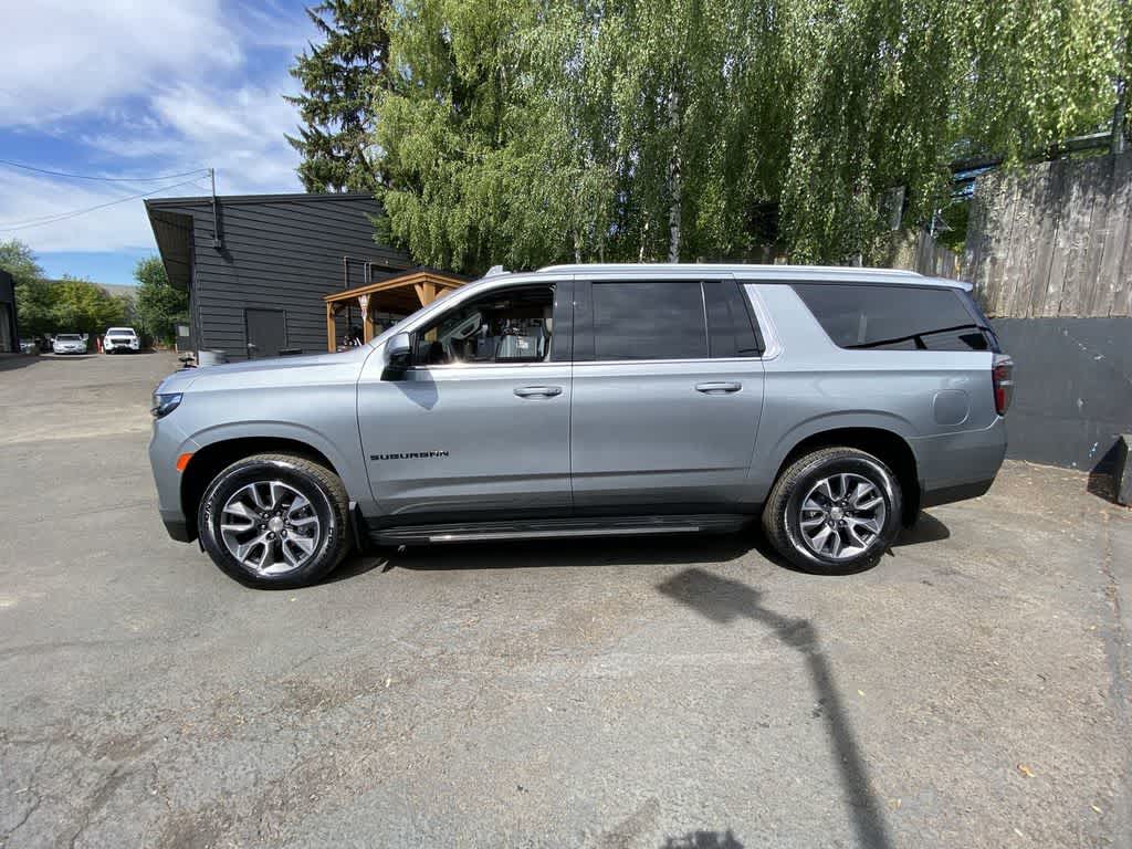 Thumbnail: 2024 Chevrolet Suburban - 3