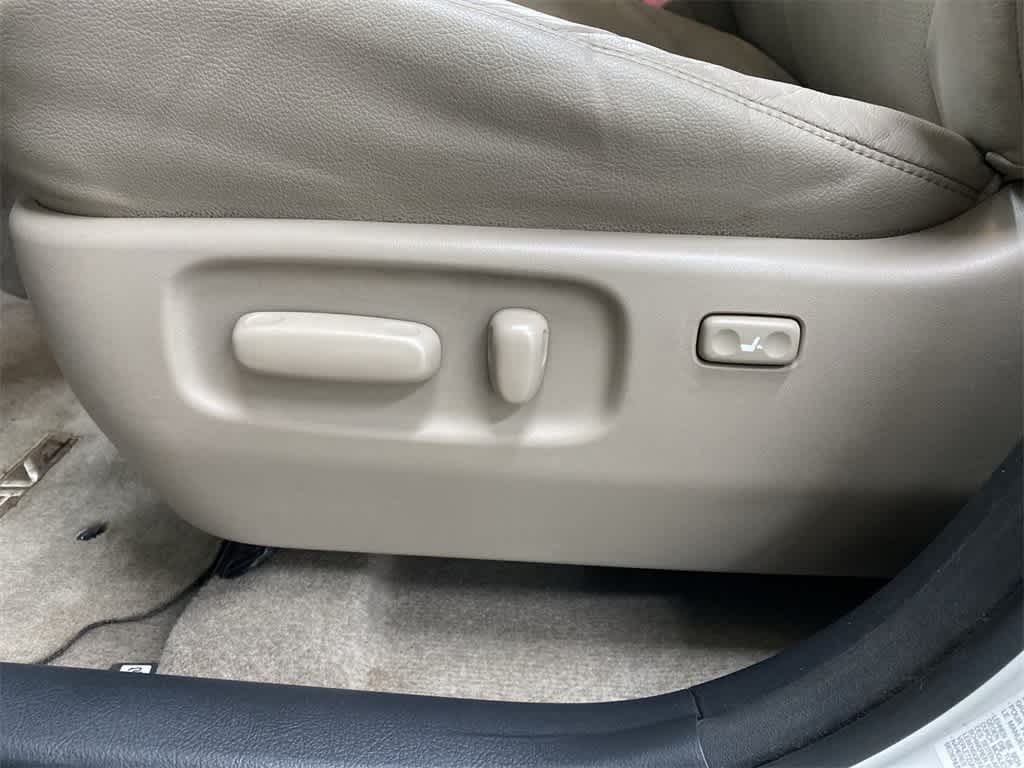 Thumbnail: 2007 Toyota RAV4 - 16