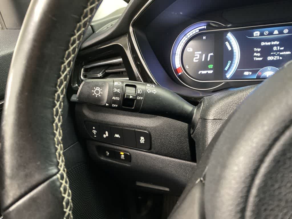 Thumbnail: 2022 Kia Niro - 25