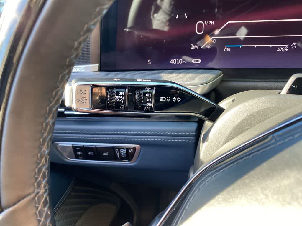 Thumbnail: 2025 Cadillac Escalade IQ - 23
