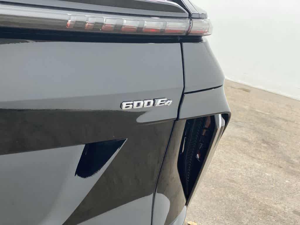 Thumbnail: 2024 Cadillac Lyriq - 11