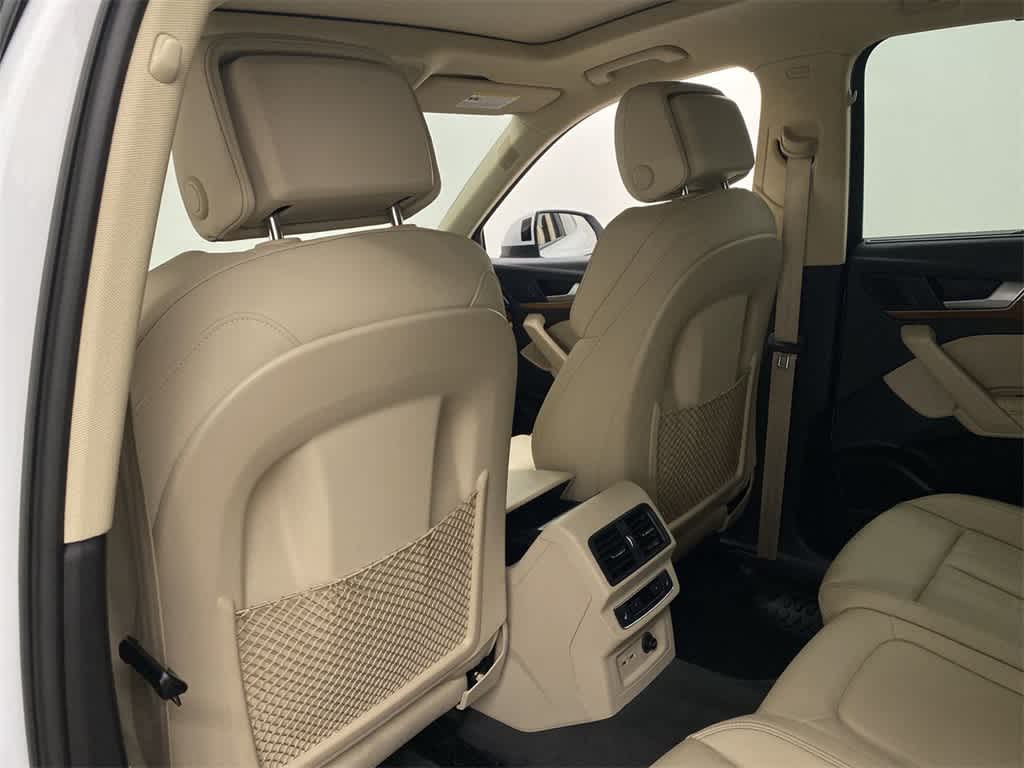 Thumbnail: 2022 Audi Q5 - 16