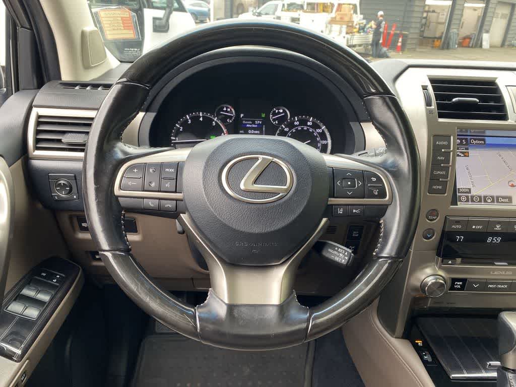 Thumbnail: 2020 Lexus GX - 20