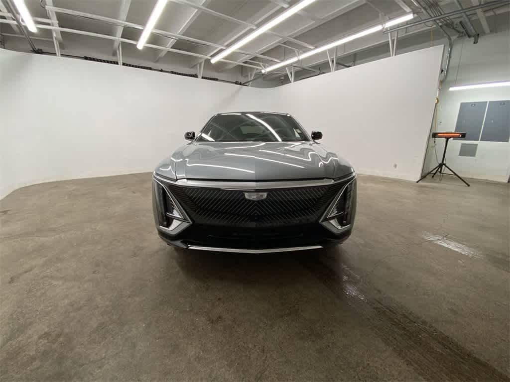 Thumbnail: 2024 Cadillac Lyriq - 9