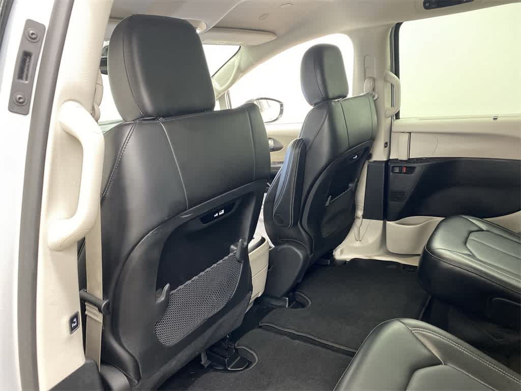 Thumbnail: 2024 Chrysler Pacifica - 14