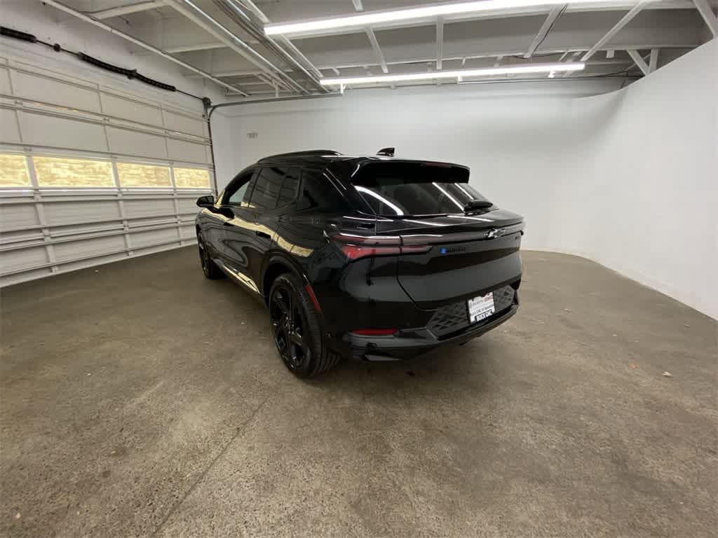 Thumbnail: 2024 Chevrolet Equinox - 4