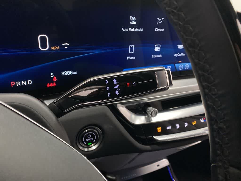 Thumbnail: 2025 Cadillac Lyriq - 26