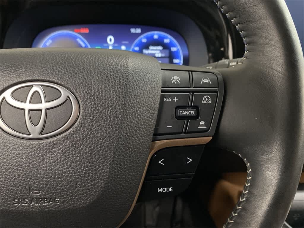 Thumbnail: 2025 Toyota Crown Signia - 22