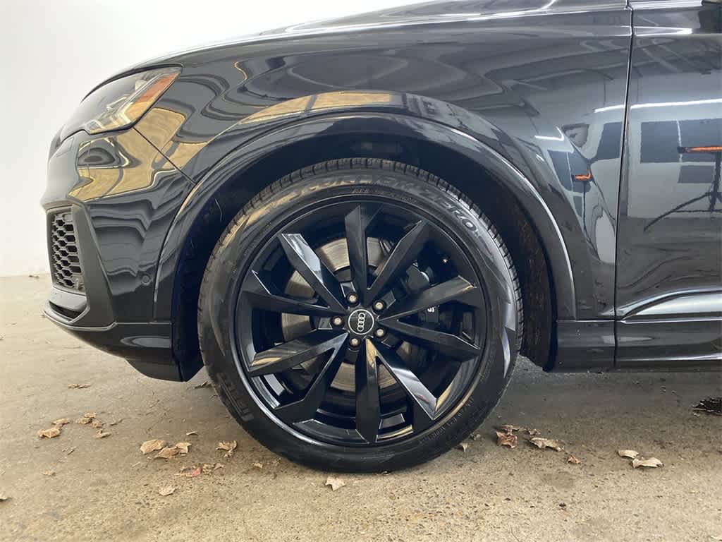 Thumbnail: 2021 Audi SQ7 - 10