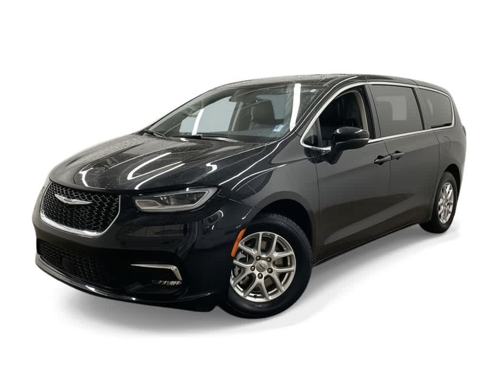 2023 Chrysler Pacifica Touring L -
                  Portland, OR