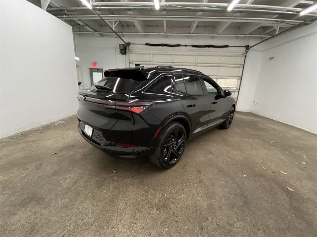 Thumbnail: 2024 Chevrolet Equinox - 6