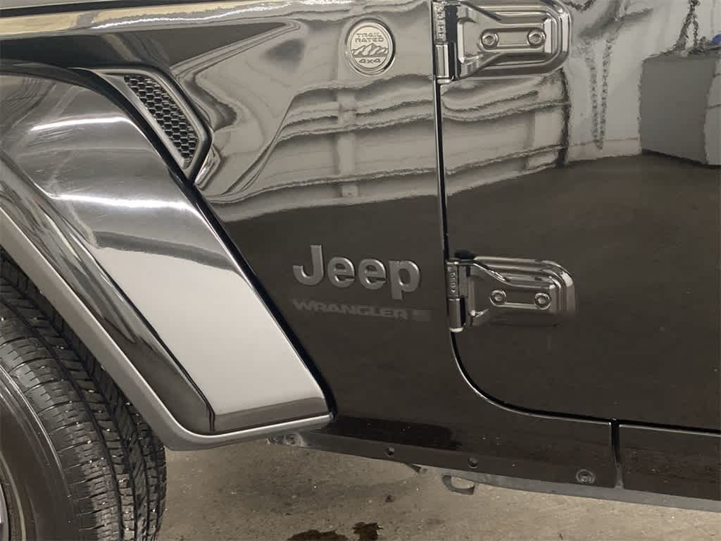 Thumbnail: 2025 Jeep Wrangler - 10