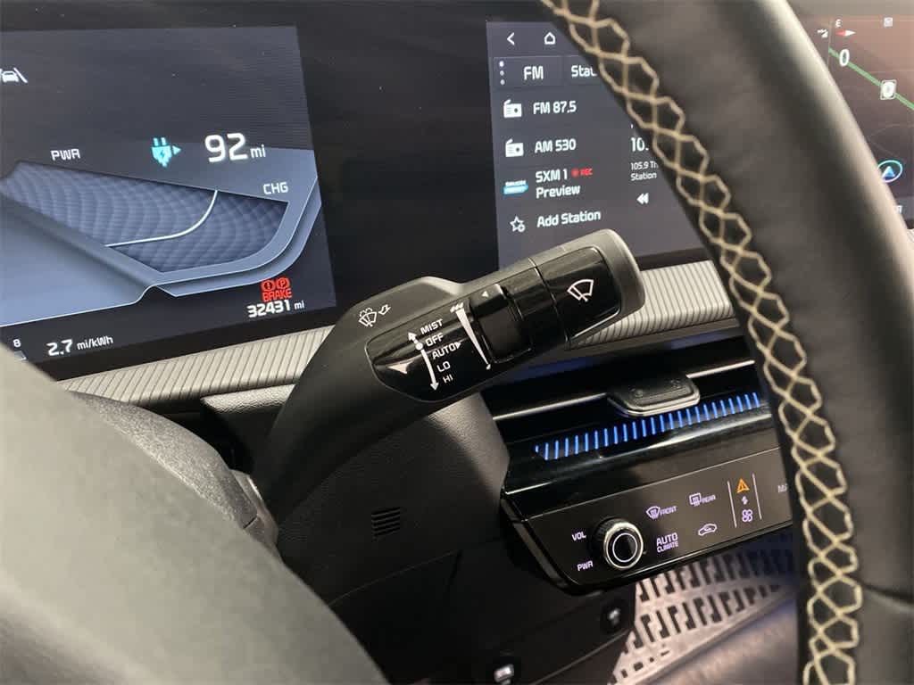 Thumbnail: 2022 Kia EV6 - 24