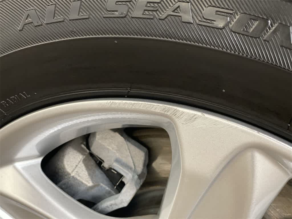 Thumbnail: 2023 Chevrolet Malibu - 39