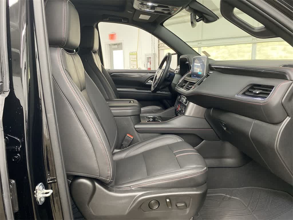 2022 Chevrolet Tahoe RST 18
