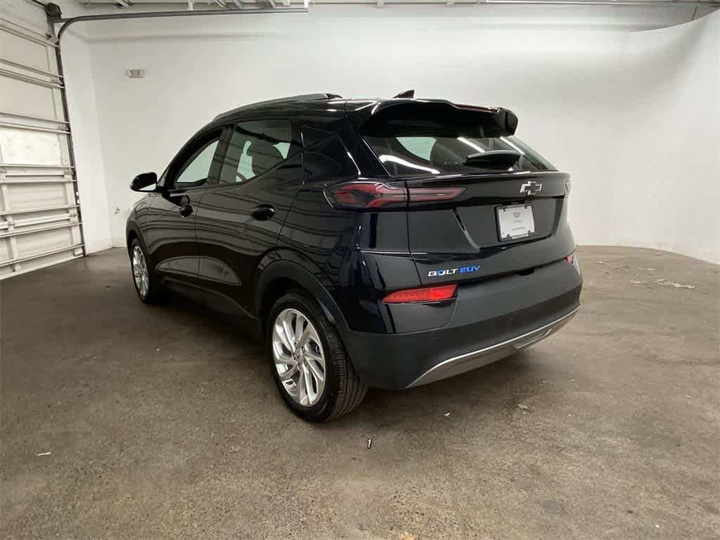 Thumbnail: 2023 Chevrolet Bolt EUV - 4
