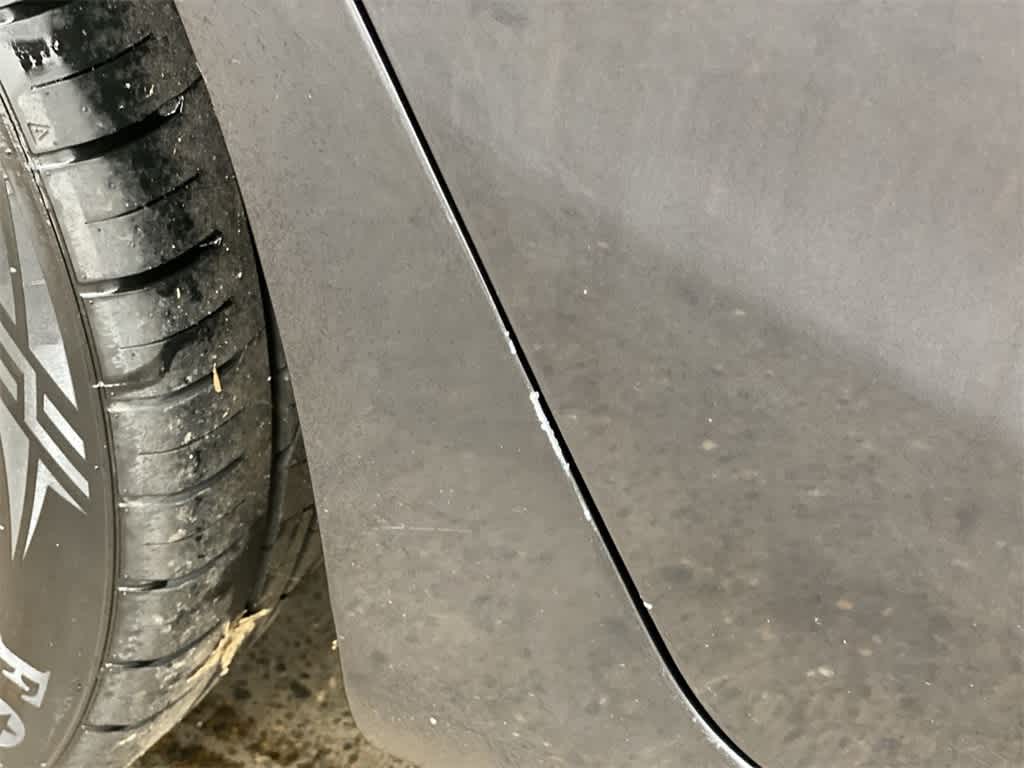 Thumbnail: 2023 Chevrolet Malibu - 32