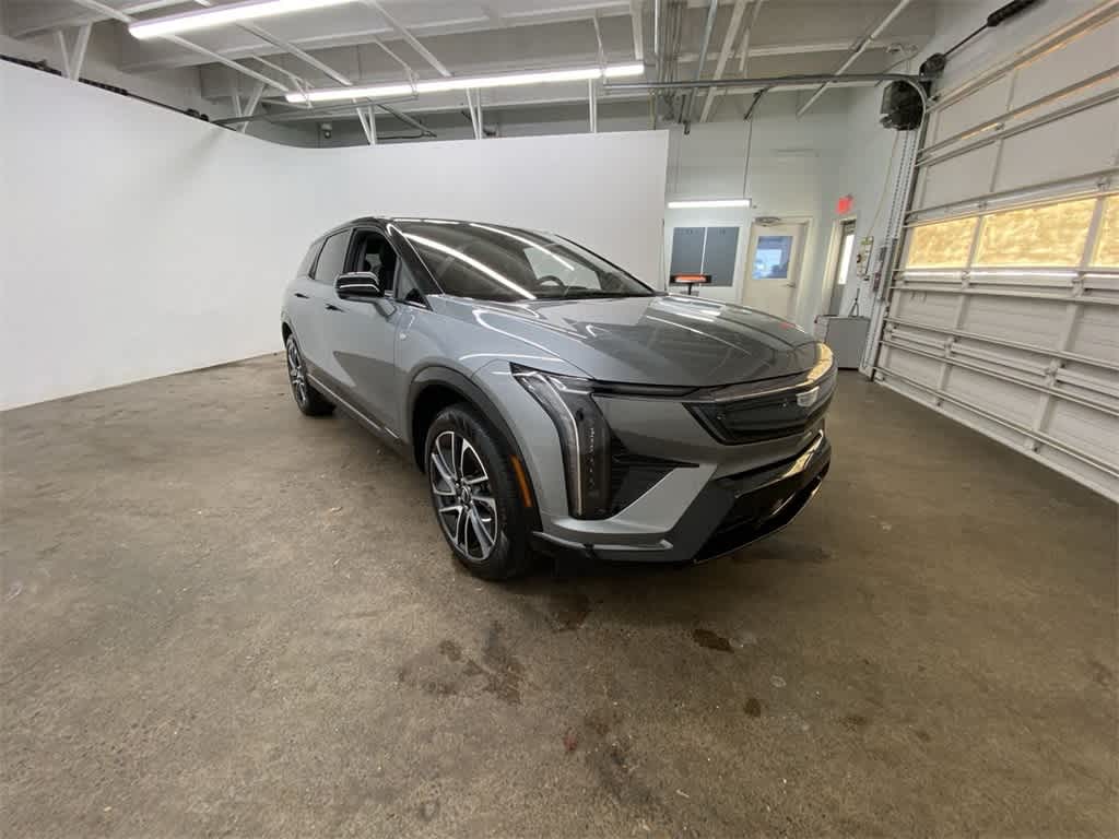 Thumbnail: 2025 Cadillac Optiq - 8