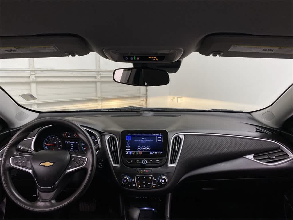 Thumbnail: 2023 Chevrolet Malibu - 12
