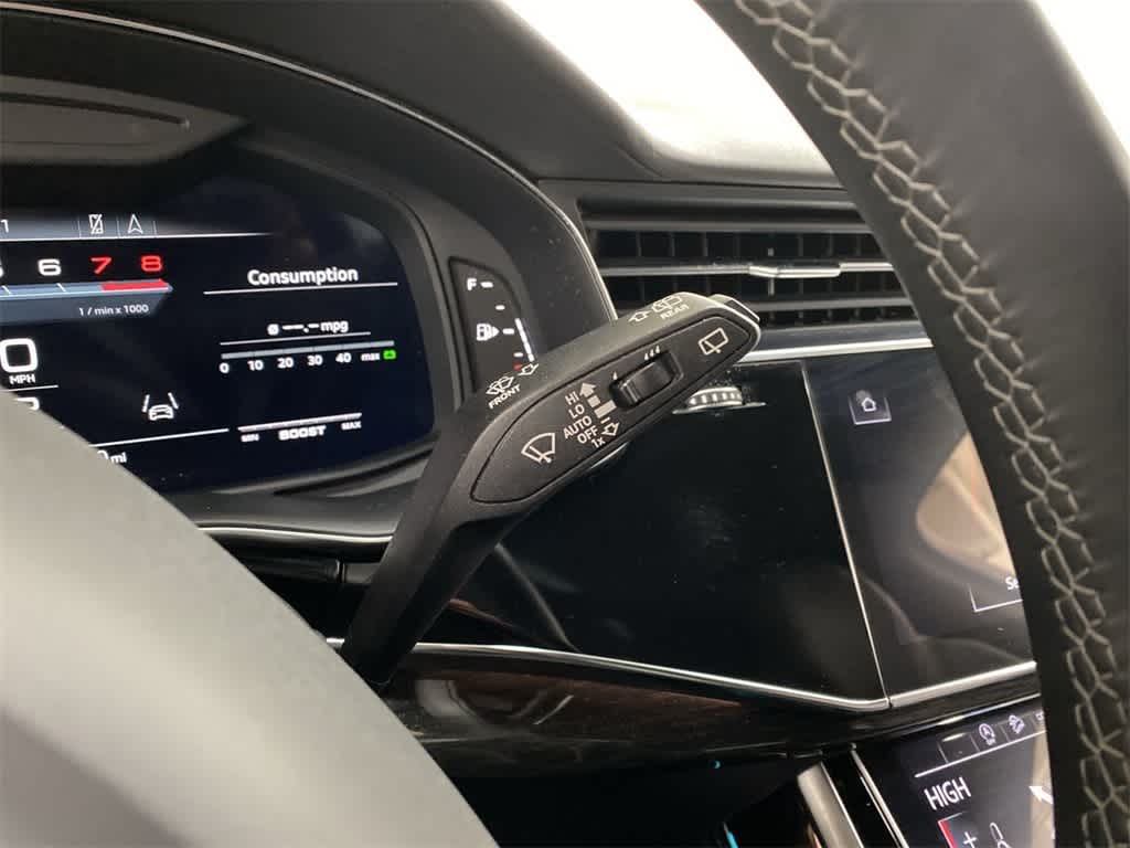 Thumbnail: 2021 Audi SQ7 - 22