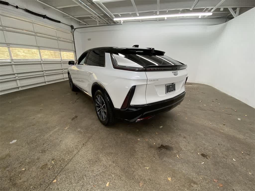 Thumbnail: 2025 Cadillac Lyriq - 4