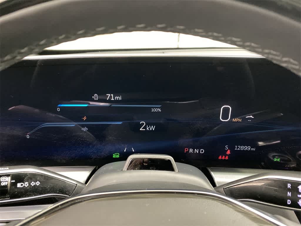 Thumbnail: 2024 Cadillac Lyriq - 28