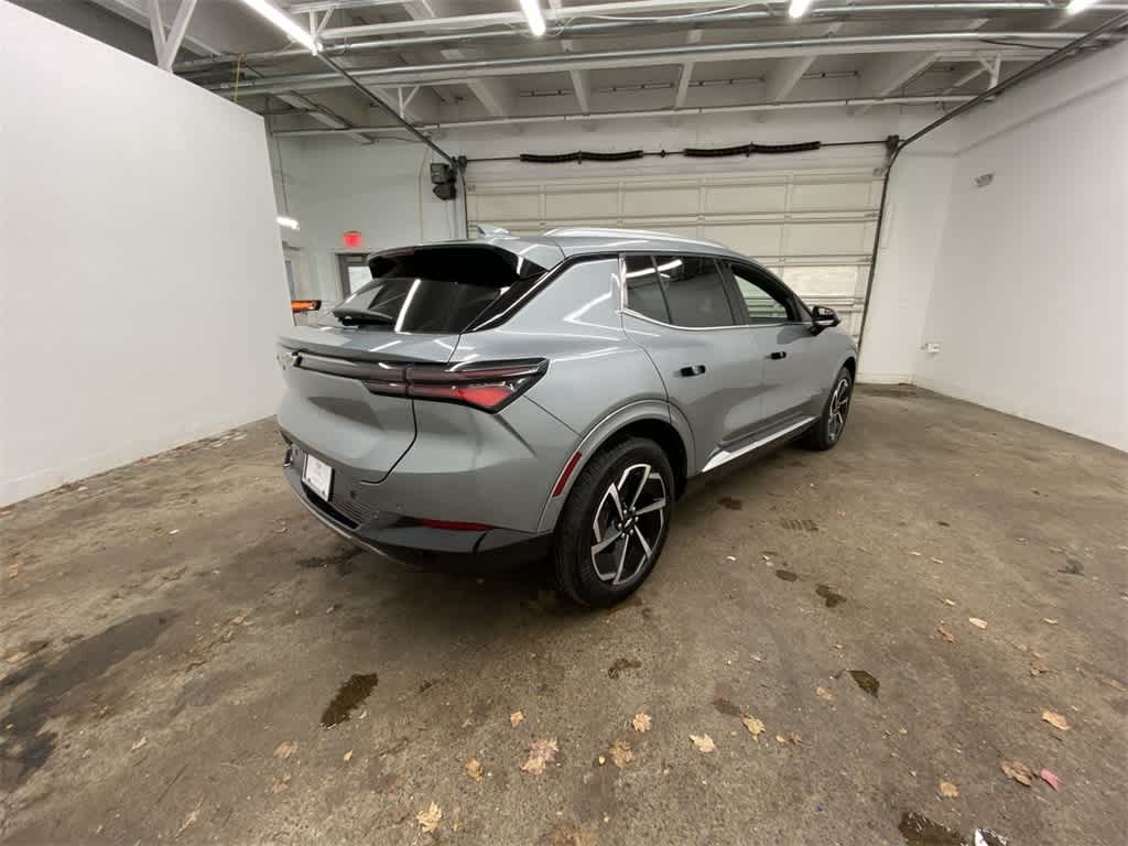 Thumbnail: 2025 Chevrolet Equinox - 6