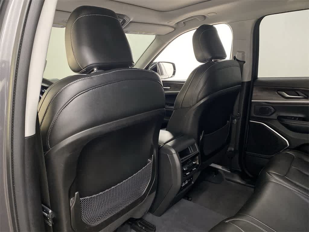 Thumbnail: 2023 Jeep Grand Cherokee - 16