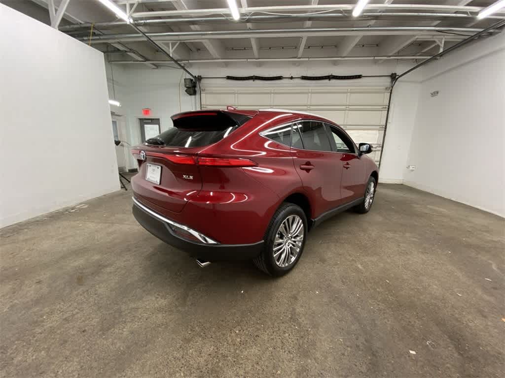 Thumbnail: 2023 Toyota Venza - 6