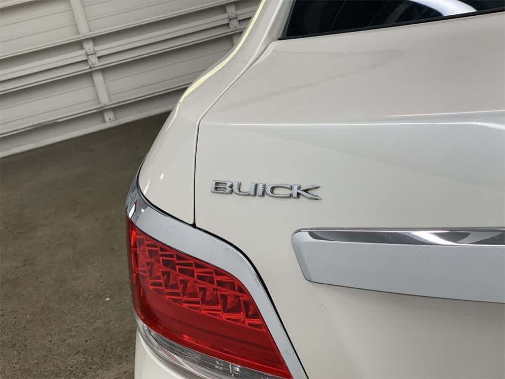 Thumbnail: 2012 Buick LaCrosse - 10