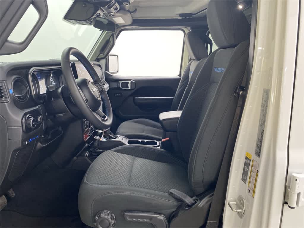 Thumbnail: 2024 Jeep Wrangler - 14