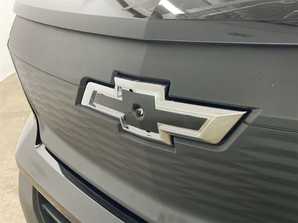 Thumbnail: 2024 Chevrolet Silverado EV - 33