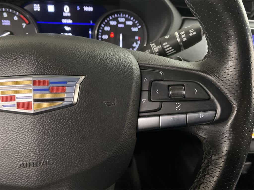 Thumbnail: 2021 Cadillac XT4 - 20