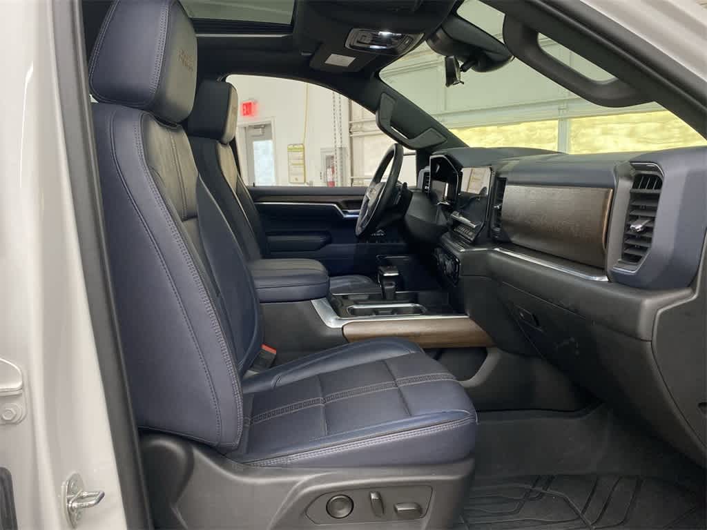 Thumbnail: 2023 Chevrolet Silverado 1500 - 20