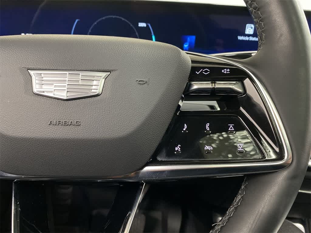 Thumbnail: 2025 Cadillac Lyriq - 24