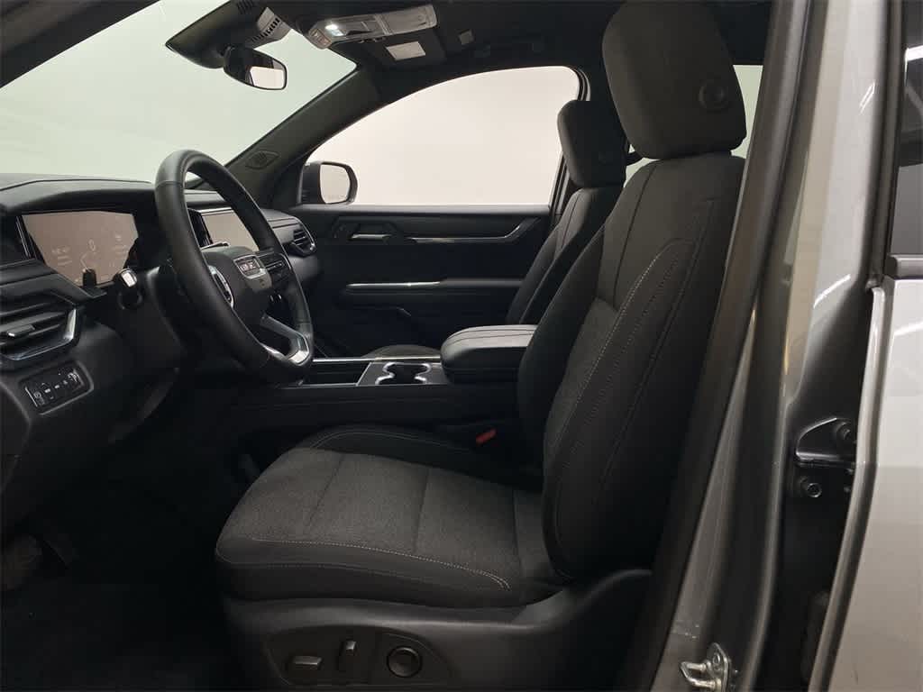 Thumbnail: 2025 GMC Acadia - 15