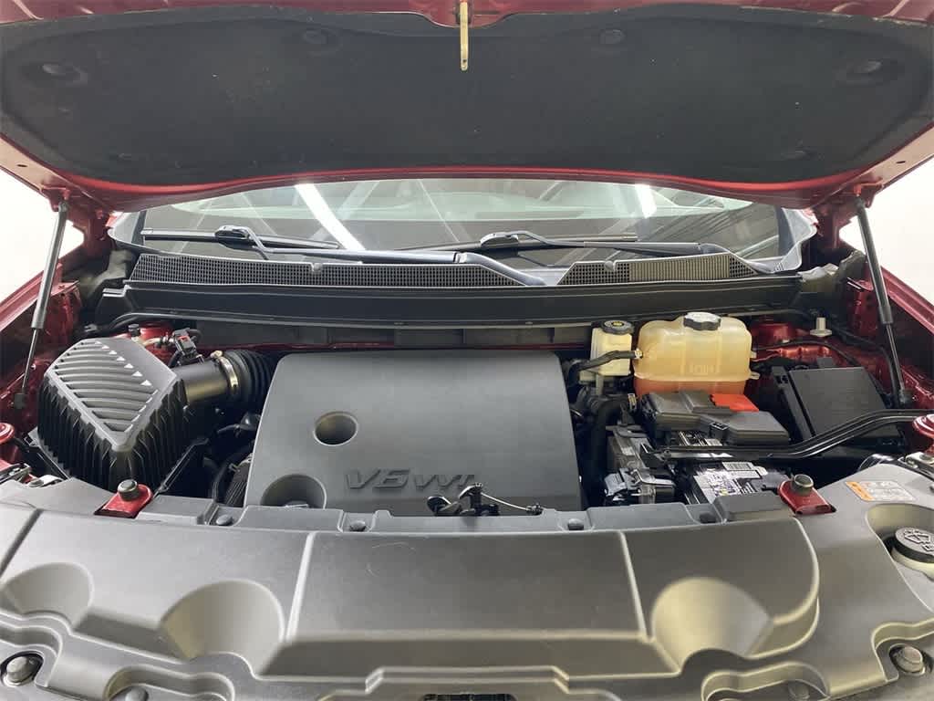 Thumbnail: 2018 Chevrolet Traverse - 12