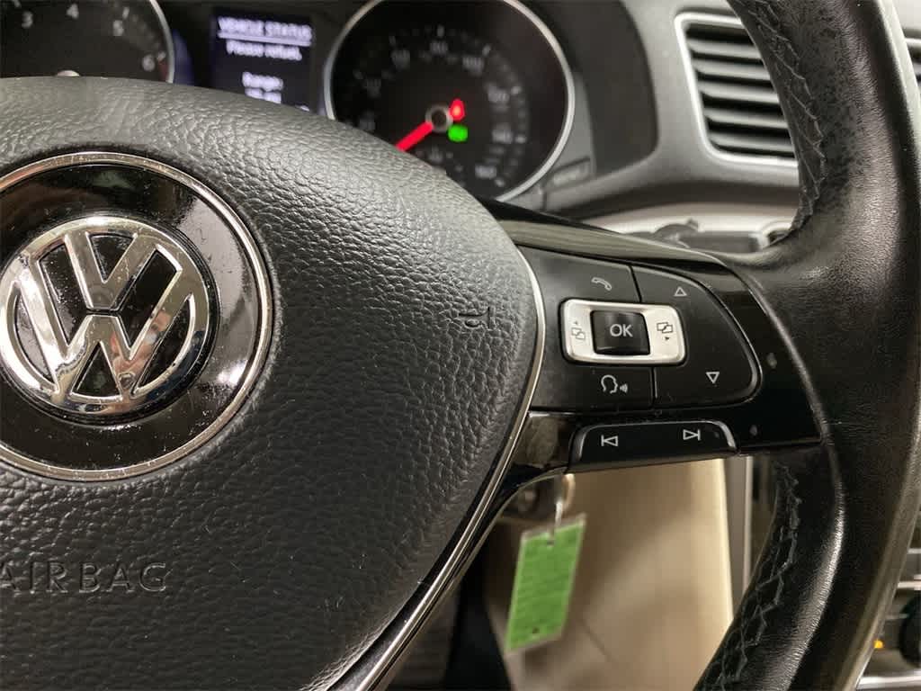 Thumbnail: 2018 Volkswagen Passat - 23