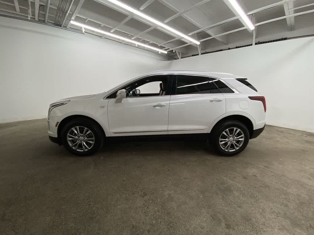 Thumbnail: 2022 Cadillac XT5 - 3