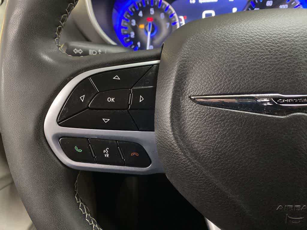 Thumbnail: 2023 Chrysler Pacifica - 20