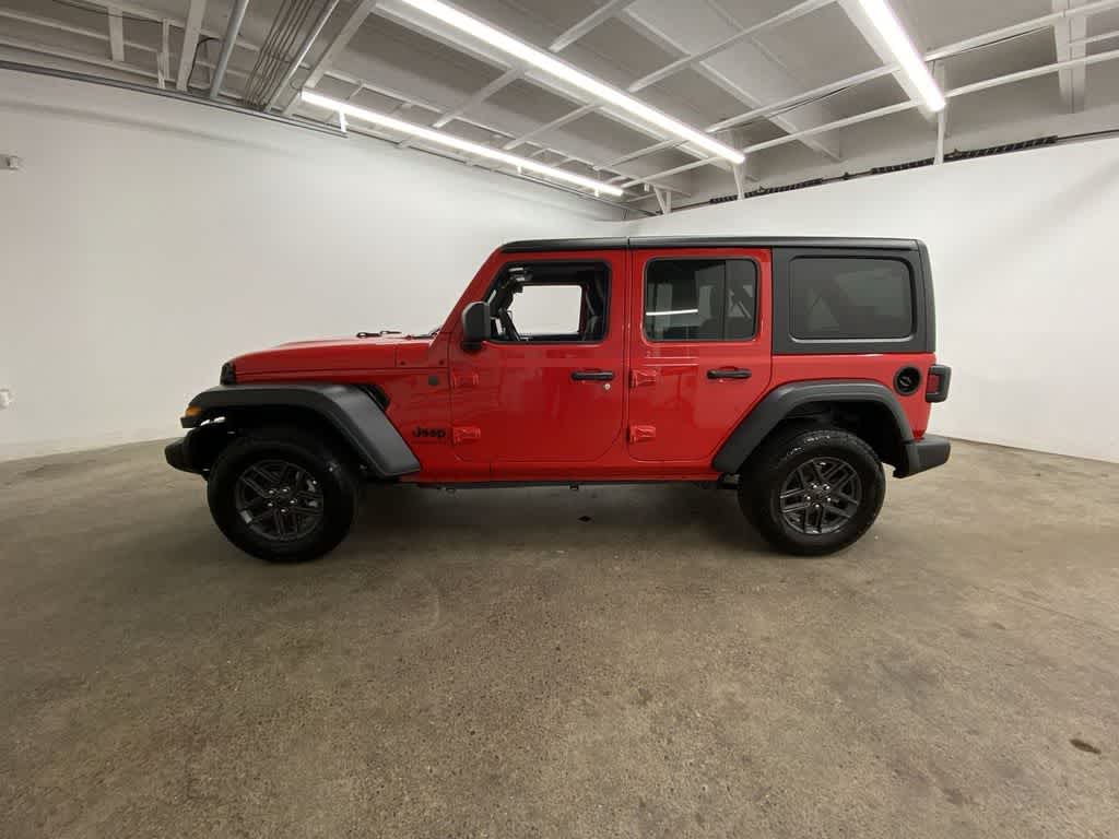Thumbnail: 2025 Jeep Wrangler - 3