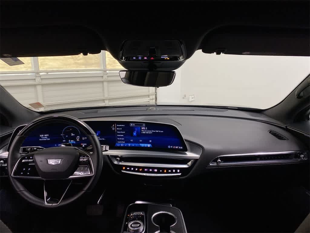 Thumbnail: 2025 Cadillac Lyriq - 11