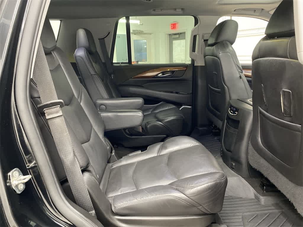 Thumbnail: 2019 Cadillac Escalade - 18