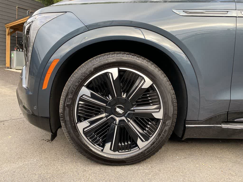 Thumbnail: 2025 Cadillac Escalade IQ - 12