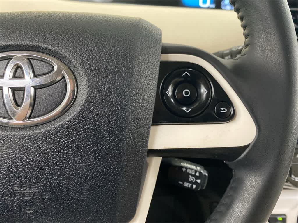 Thumbnail: 2016 Toyota Prius - 23