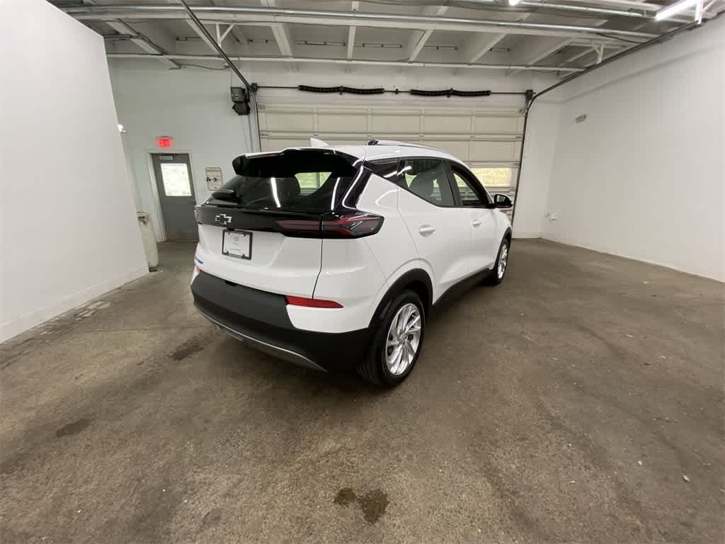 Thumbnail: 2023 Chevrolet Bolt EUV - 6