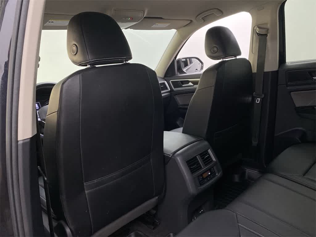 Thumbnail: 2021 Volkswagen Atlas - 16