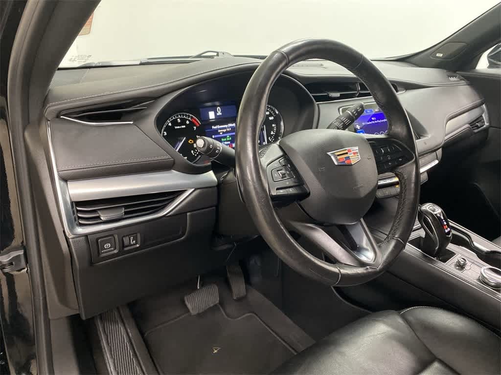 2019 Cadillac XT4 Premium Luxury 2