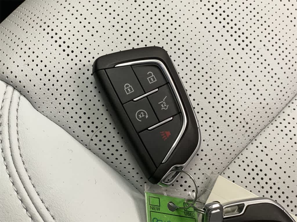 Thumbnail: 2024 Cadillac Lyriq - 30